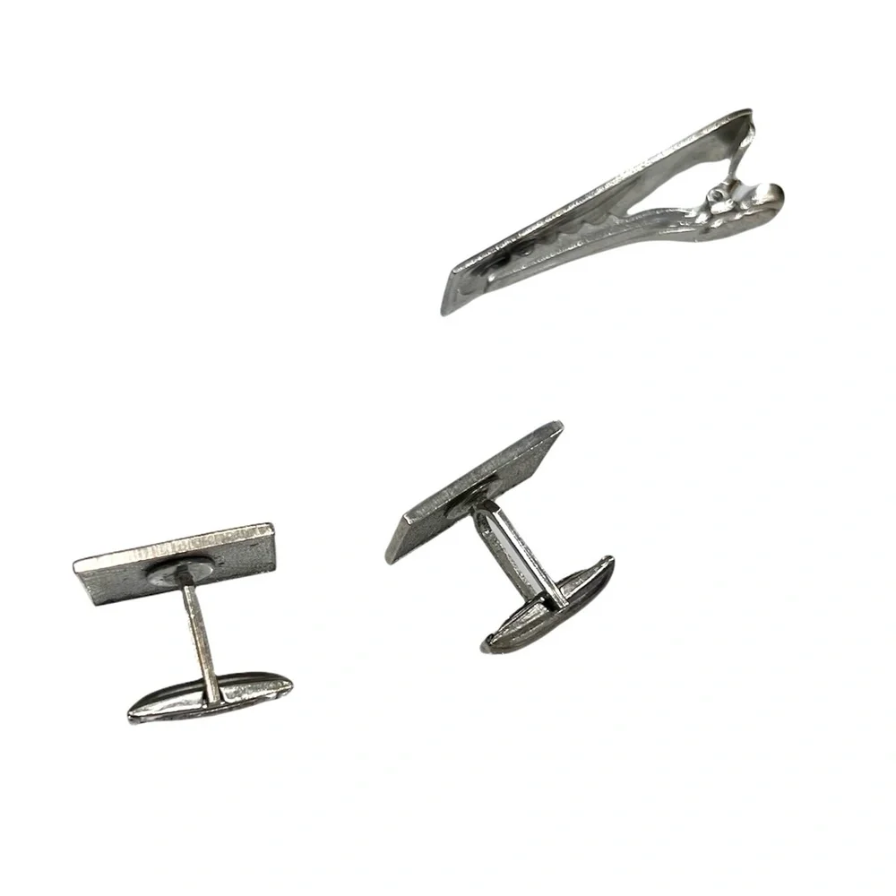 VINTAGE CUFFLINKS & MATCHING TIE CLIP SET - SILVER TONE WITH BLACKENED SWIRL